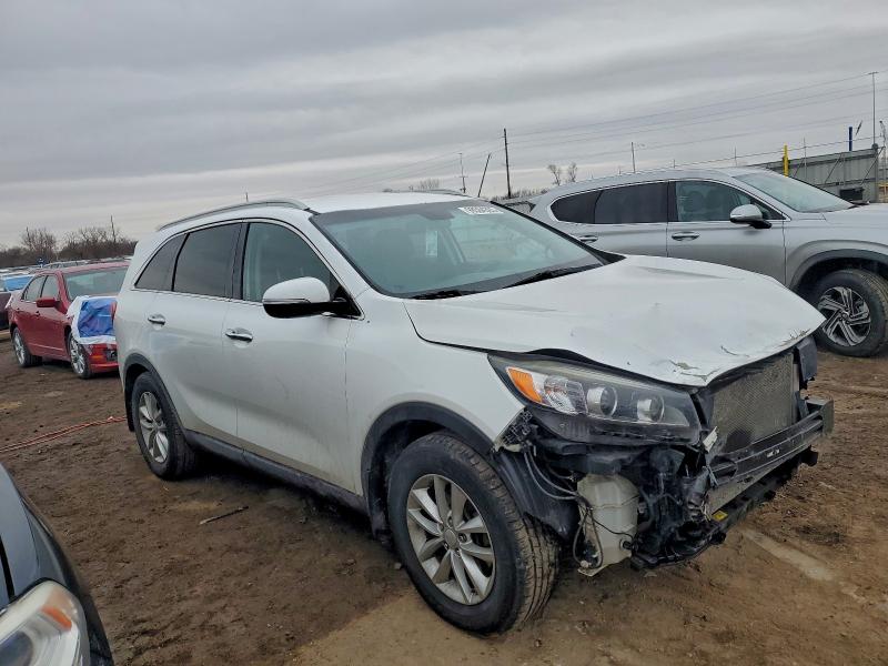 Photo 4 from auction – 2016 KIA SORENTO LX with VIN 5XYPG4A58GG006192