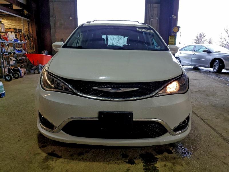 Photo 5 from auction – 2018 CHRYSLER PACIFICA T with VIN 2C4RC1BG8JR280269