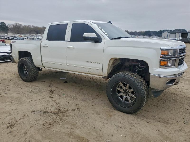 Photo 4 from auction – 2015 CHEVROLET SILVERADO with VIN 3GCUKREC4FG343059