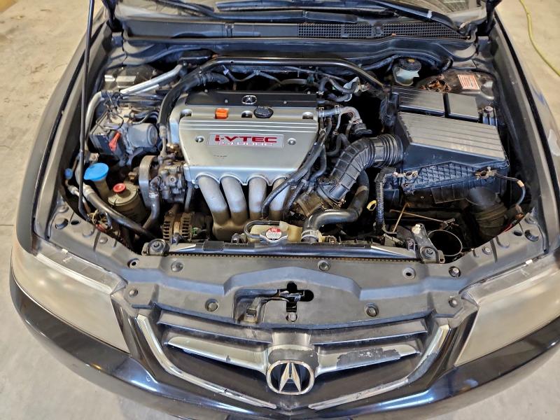 Photo 11 from auction – 2004 ACURA TSX with VIN JH4CL96834C019697