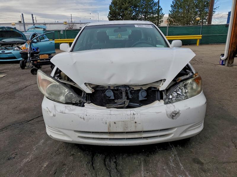 Photo 5 from auction – 2004 TOYOTA CAMRY LE with VIN 4T1BE30K34U329587