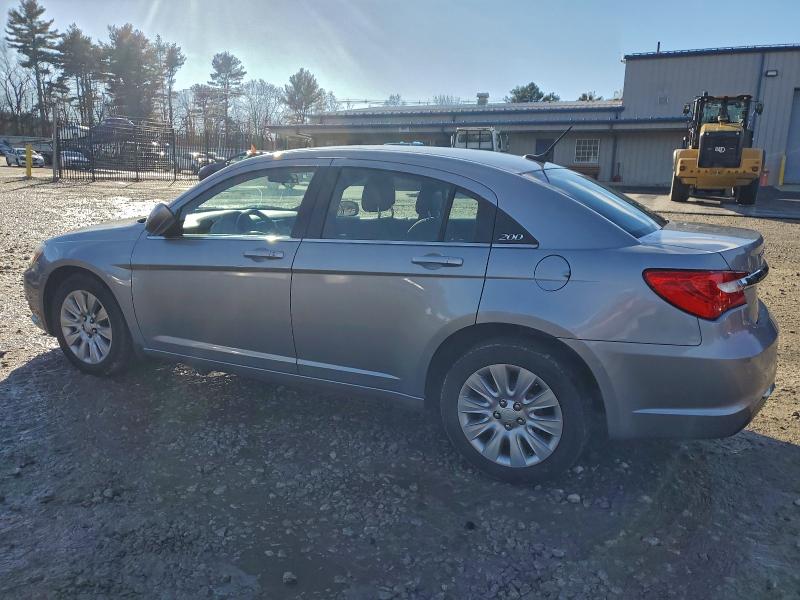 صورة رقم 2 من المزاد - 2014 CHRYSLER 200 LX مع VIN 1C3CCBAG6EN101280
