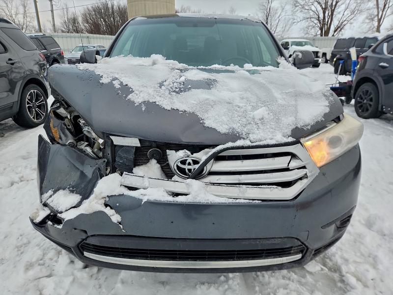 Photo 5 from auction – 2011 TOYOTA HIGHLANDER with VIN 5TDZK3EH1BS049709