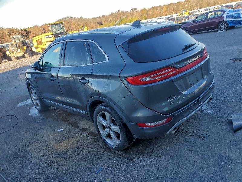 Photo 2 from auction – 2017 LINCOLN MKC PREMIE with VIN 5LMCJ1C92HUL36496