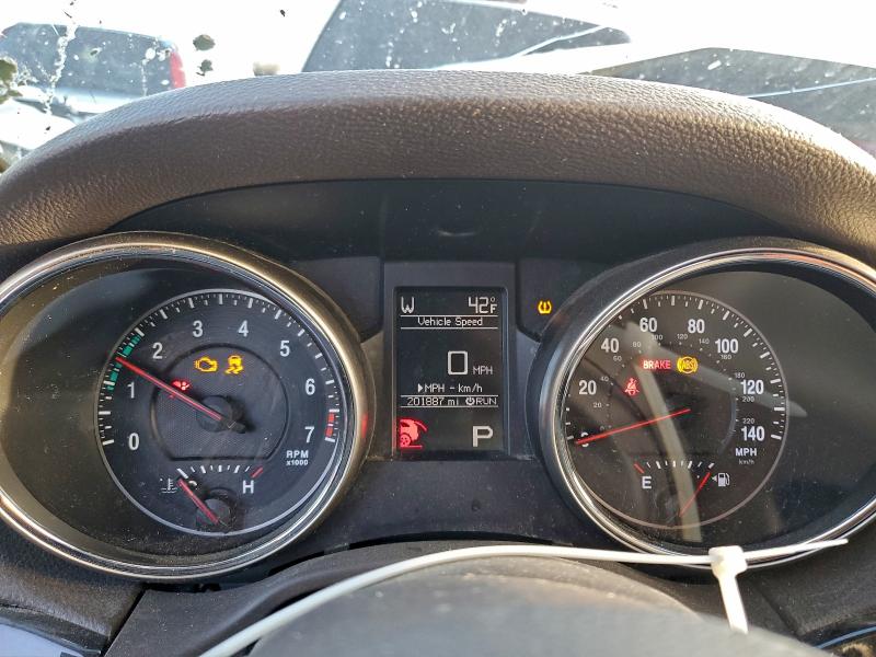 Photo 9 from auction – 2011 JEEP GRAND CHER with VIN 1J4RR4GG2BC542817