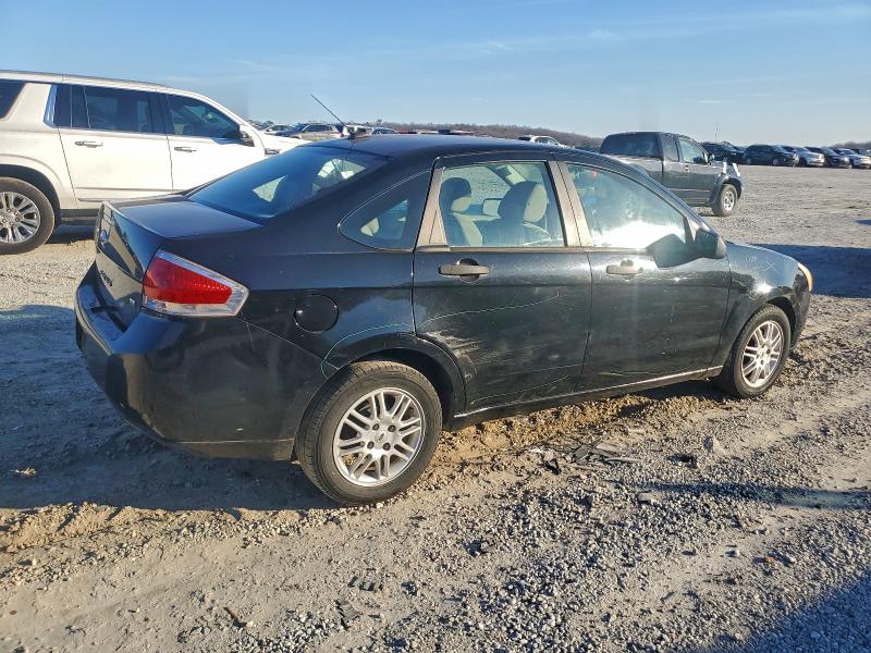 Photo 3 from auction – 2011 FORD FOCUS SE with VIN 1FAHP3FN8BW134778