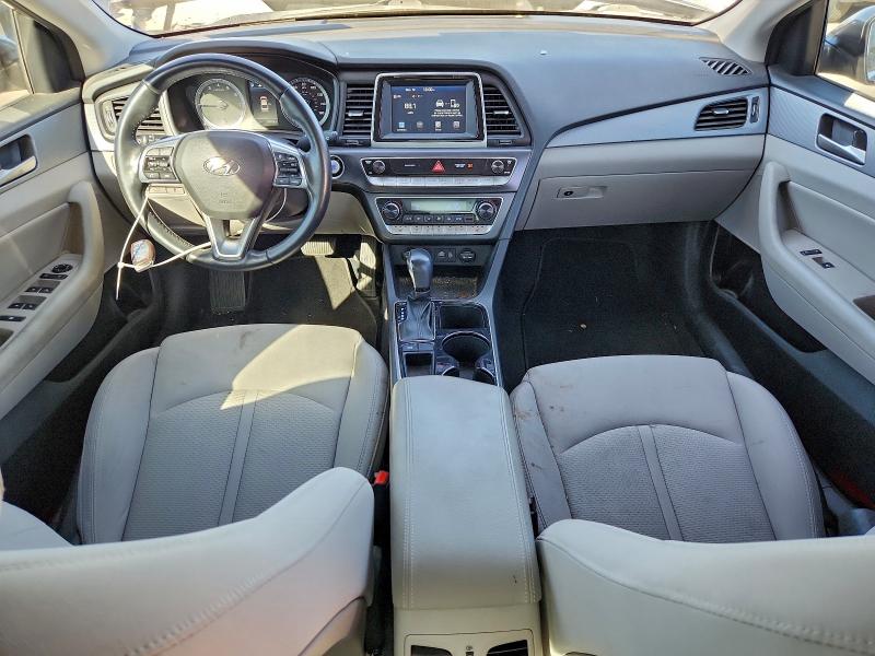 Photo 8 from auction – 2019 HYUNDAI SONATA LIM with VIN 5NPE34AF5KH747042