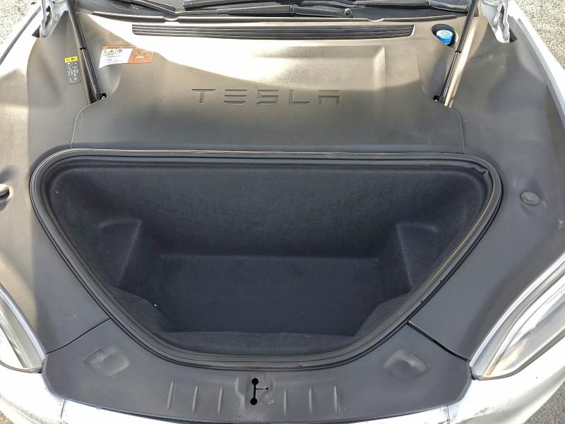 Photo 11 from auction – 2018 TESLA MODEL S with VIN 5YJSA1E20JF272766