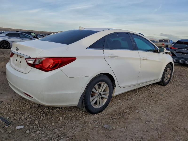 Photo 3 from auction – 2013 HYUNDAI SONATA GLS with VIN 5NPEB4AC8DH748049