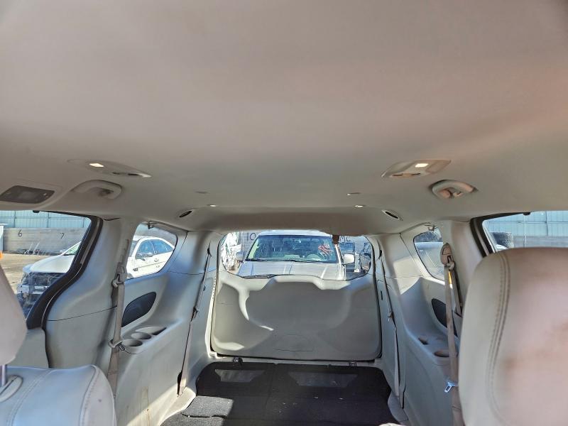 Photo 10 from auction – 2021 CHRYSLER VOYAGER LX with VIN 2C4RC1DG7MR505685