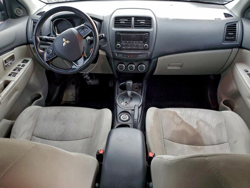 Photo 8 from auction – 2017 MITSUBISHI OUTLANDER with VIN JA4AR3AU6HZ055454