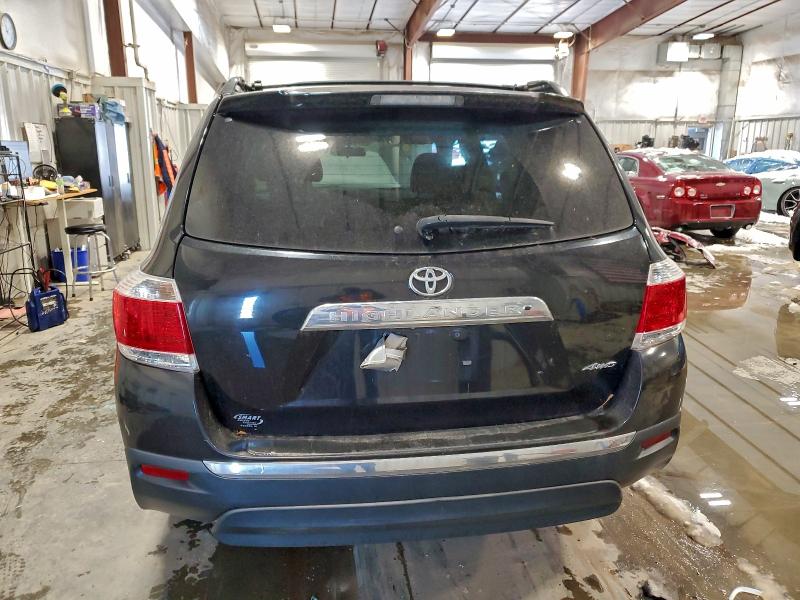 Фото 6 с аукциона – 2013 TOYOTA HIGHLANDER с VIN 5TDBK3EH4DS186924