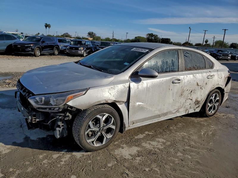 KIA FORTE FE 2020 with VIN 3KPF24AD3LE199084 - Photo from auction