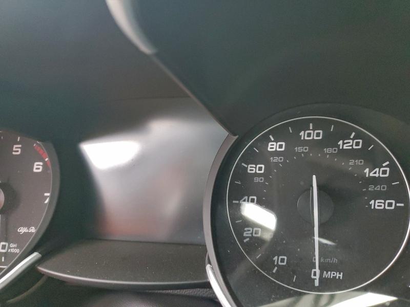 Снимка 9 от търг – 2022 ALFA ROMEO GIULIA SUP с VIN ZARFANBN0N7652585