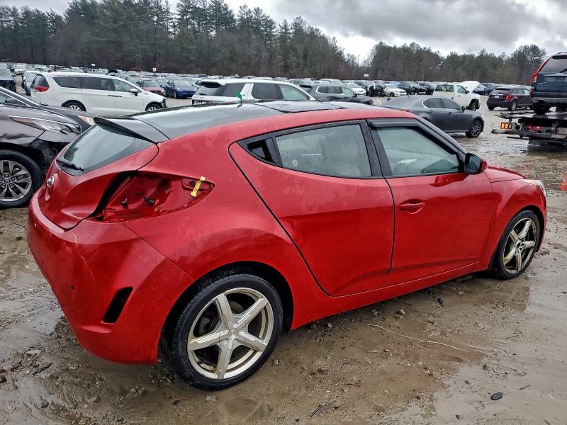 Photo 3 from auction – 2013 HYUNDAI VELOSTER with VIN KMHTC6AD5DU098168