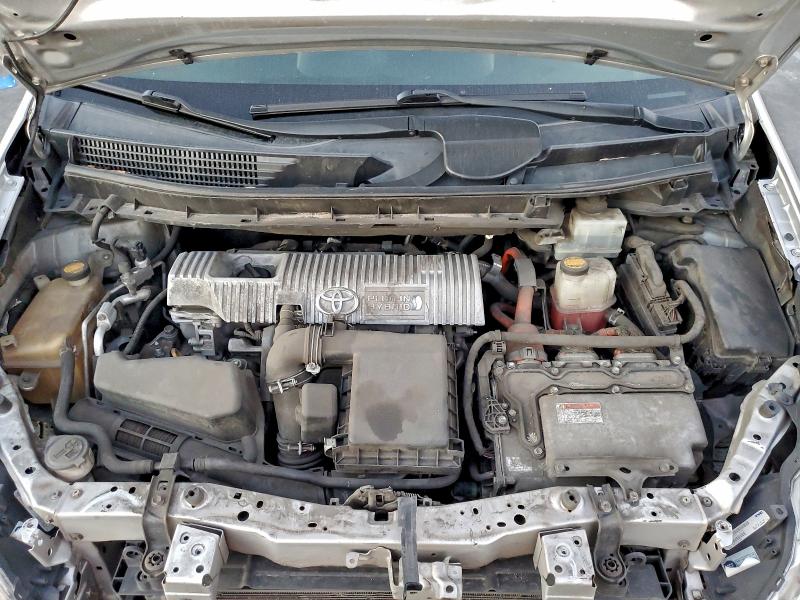 Photo 11 from auction – 2013 TOYOTA PRIUS V with VIN JTDZN3EUXD3201785