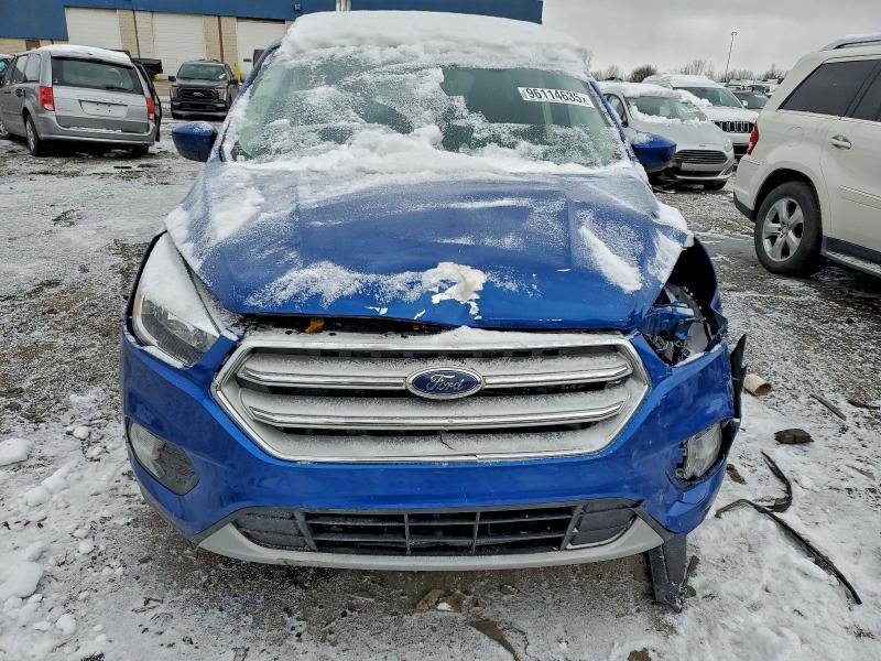 Photo 5 from auction – 2019 FORD ESCAPE SE with VIN 1FMCU0GD9KUA04159