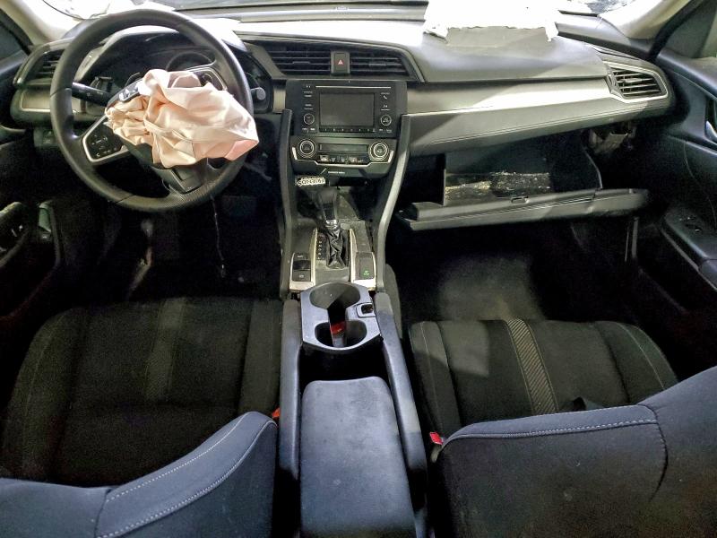 Photo 8 from auction – 2017 HONDA CIVIC LX with VIN 2HGFC2F55HH559293