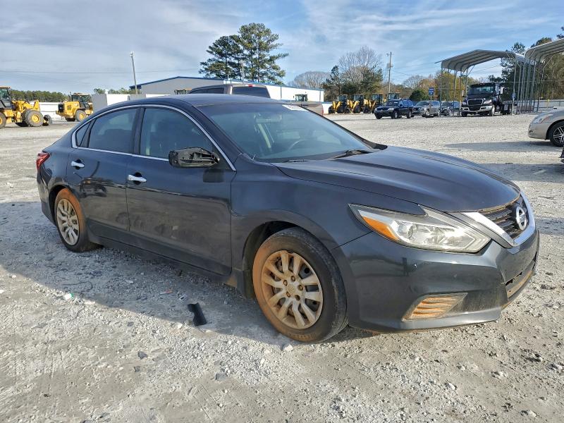 Photo 4 from auction – 2017 NISSAN ALTIMA 2.5 with VIN 1N4AL3AP4HC238118