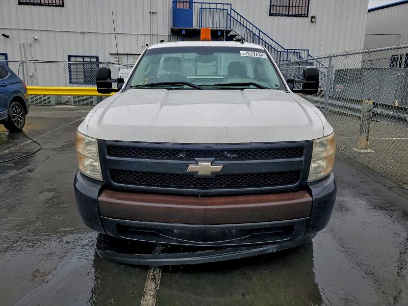 Photo 5 from auction – 2008 CHEVROLET SILVERADO with VIN 1GCEC14C58Z130418