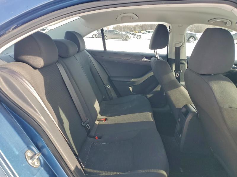 Photo 10 from auction – 2015 VOLKSWAGEN JETTA BASE with VIN 3VW2K7AJ0FM258072