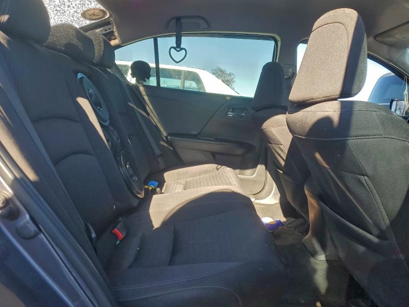 Photo 10 from auction – 2015 HONDA ACCORD with VIN 1HGCR2F5XFA139932