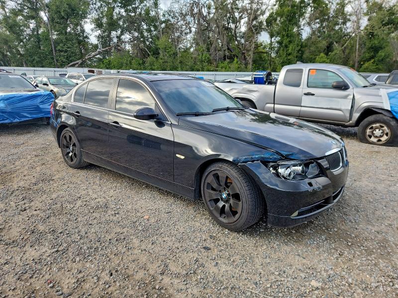Photo 4 from auction – 2006 BMW 330 XI with VIN WBAVD33516KV61045