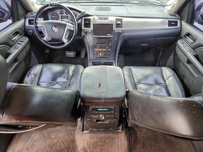 Photo 8 from auction – 2010 CADILLAC ESCALADE E with VIN 1GYUKHEF2AR178538