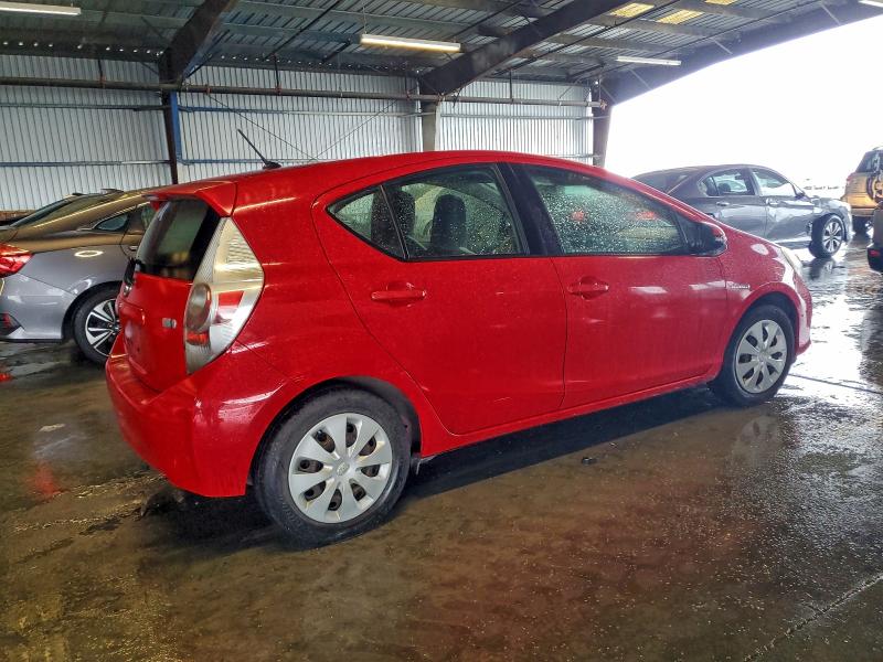 Photo 3 from auction – 2012 TOYOTA PRIUS C with VIN JTDKDTB31C1017779