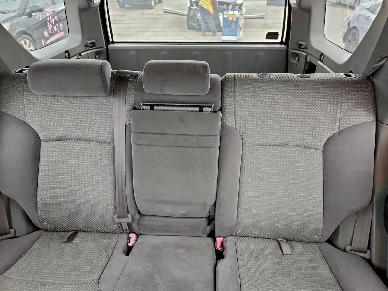 Photo 10 from auction – 2005 TOYOTA 4RUNNER SR with VIN JTEBU14R658049333