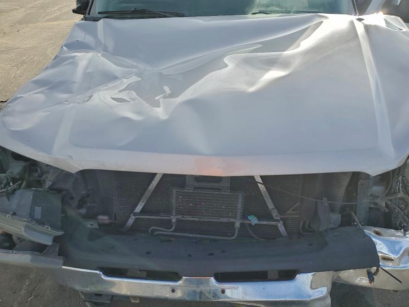 Photo 11 from auction – 2004 CHEV SILVERADO 1500 with VIN 2GCEK19T441188003