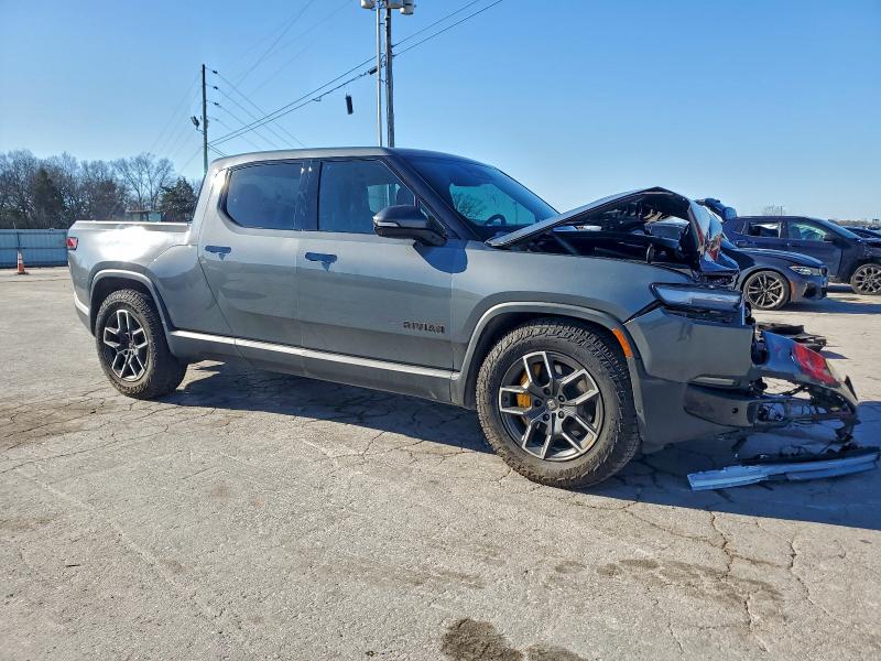 Photo 4 from auction – 2025 RIVIAN R1T PREMIU with VIN 7FCTGCAP6SN039178