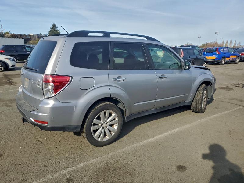 Photo 3 from auction – 2012 SUBARU FORESTER 2 with VIN JF2SHADC7CH460601