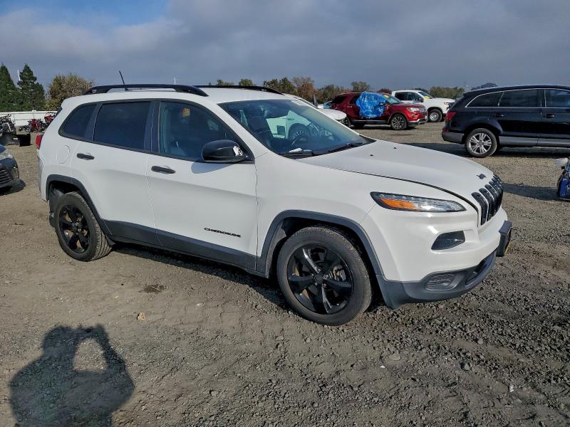 Photo 4 from auction – 2016 JEEP CHEROKEE S with VIN 1C4PJLAB5GW371143
