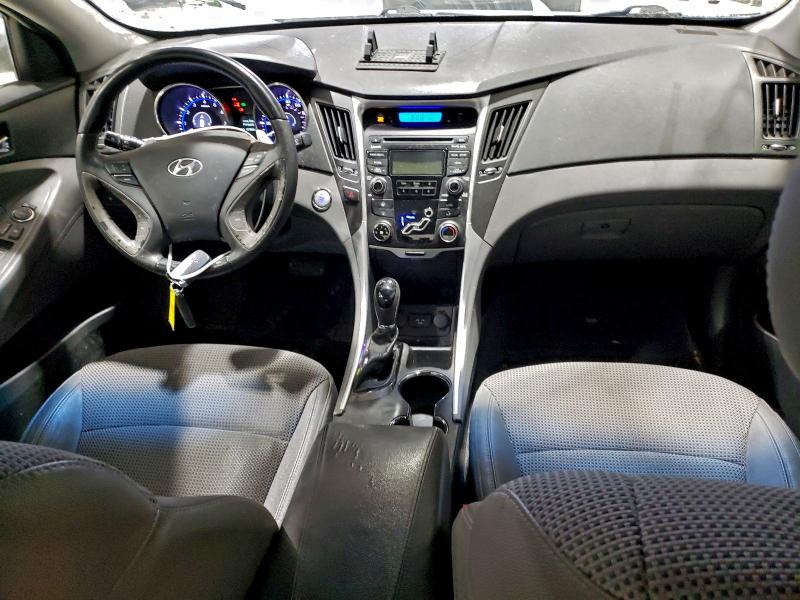 Photo 8 from auction – 2012 HYUNDAI SONATA SE with VIN 5NPEC4AC2CH312566