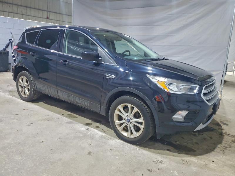 Photo 4 from auction – 2017 FORD ESCAPE SE with VIN 1FMCU9GD1HUC57652
