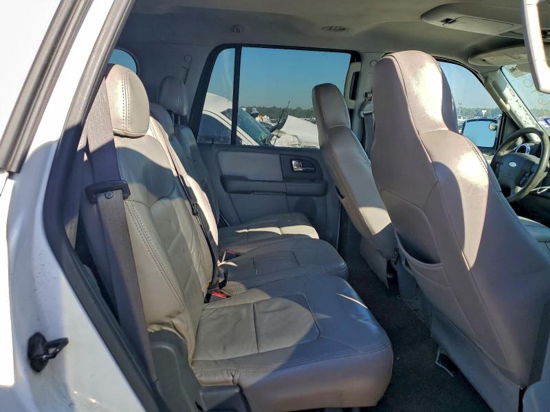 Foto 11 de la subasta – 2006 FORD EXPEDITION con VIN 1FMPU15556LA52191