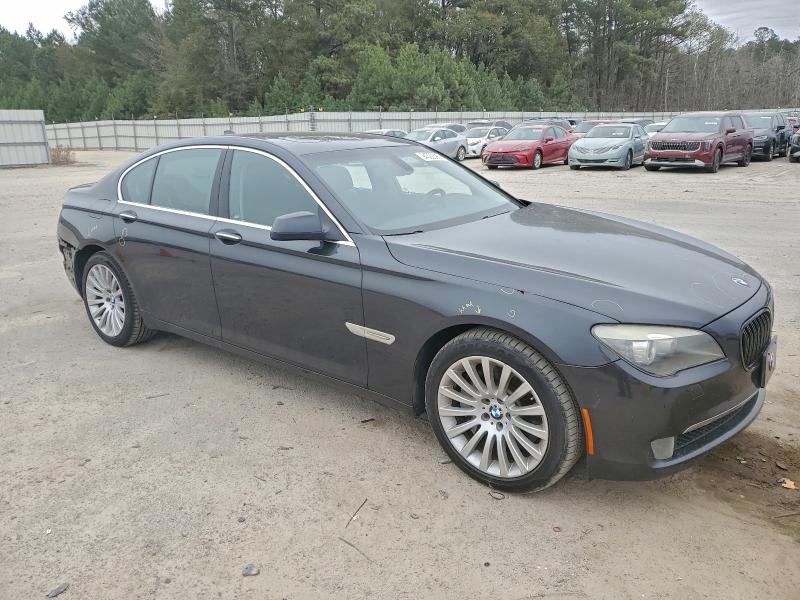 Photo 4 from auction – 2012 BMW 750 I with VIN WBAKA8C56CCY37945