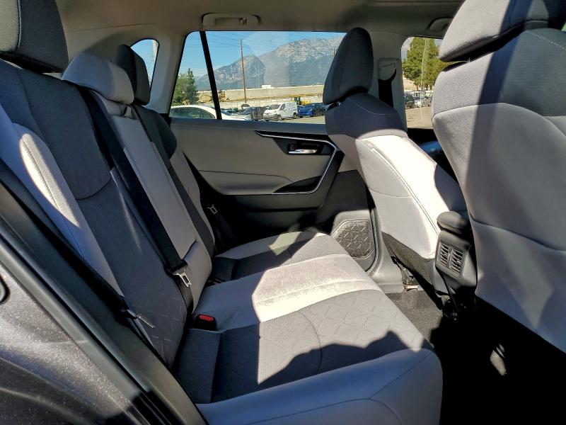 Photo 11 from auction – 2023 TOYOTA RAV4 XLE with VIN 2T3W1RFV2PC221900