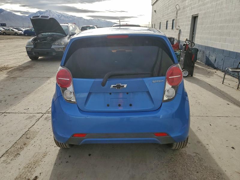 Photo 6 from auction – 2015 CHEVROLET SPARK 1LT with VIN KL8CD6S94FC720577