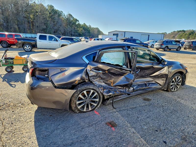 Photo 3 from auction – 2016 NISSAN ALTIMA 2.5 with VIN 1N4AL3APXGC131685
