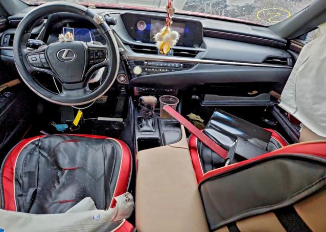 Photo 8 from auction – 2021 LEXUS ES 250 BAS with VIN 58AD11D13MU007731