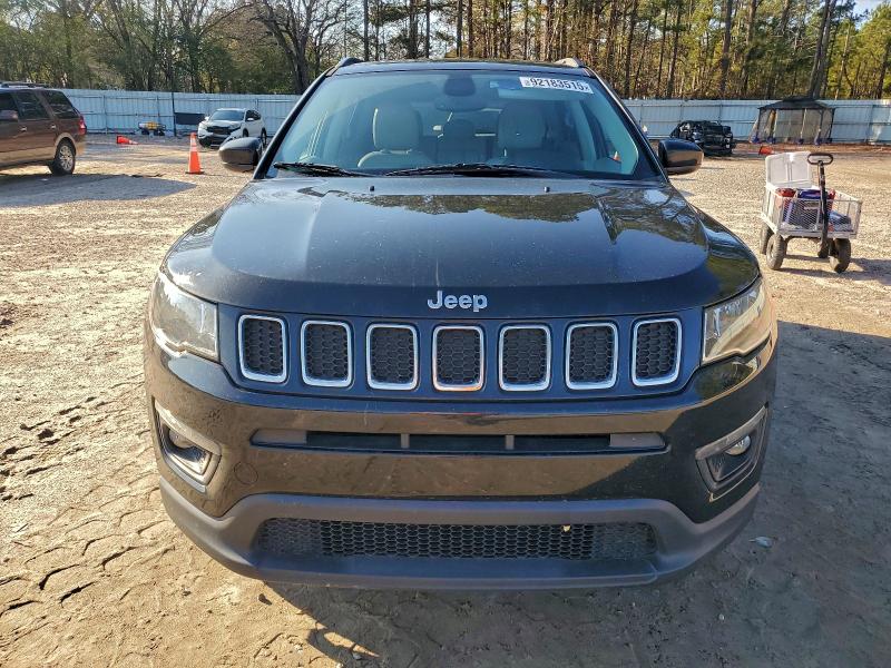 Photo 5 from auction – 2019 JEEP COMPASS LA with VIN 3C4NJCBB8KT614190