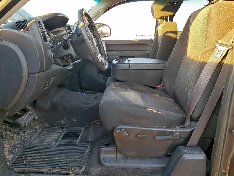 Photo 7 from auction – 2012 CHEVROLET SILVERADO with VIN 1GCRKSE77CZ177910