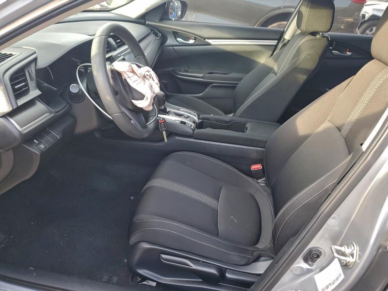 Photo 7 from auction – 2018 HONDA CIVIC LX with VIN 19XFC2F51JE205352