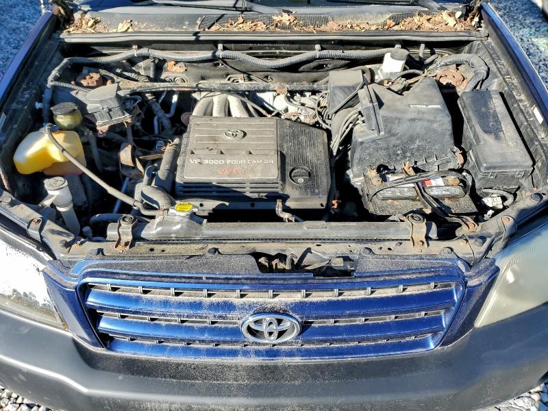 Photo 12 from auction – 2003 TOYOTA HIGHLANDER with VIN JTEHF21A230100282