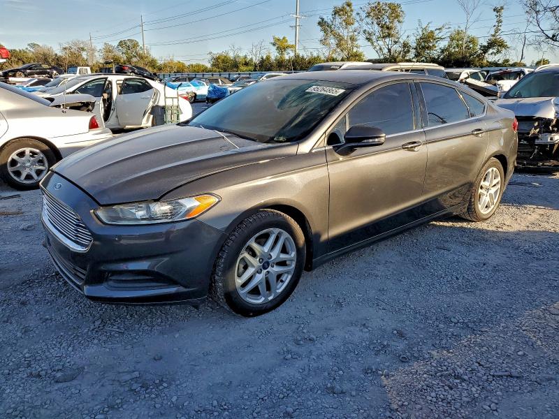 FORD FUSION SE 2015 with VIN 3FA6P0H7XFR181386 - Photo from auction