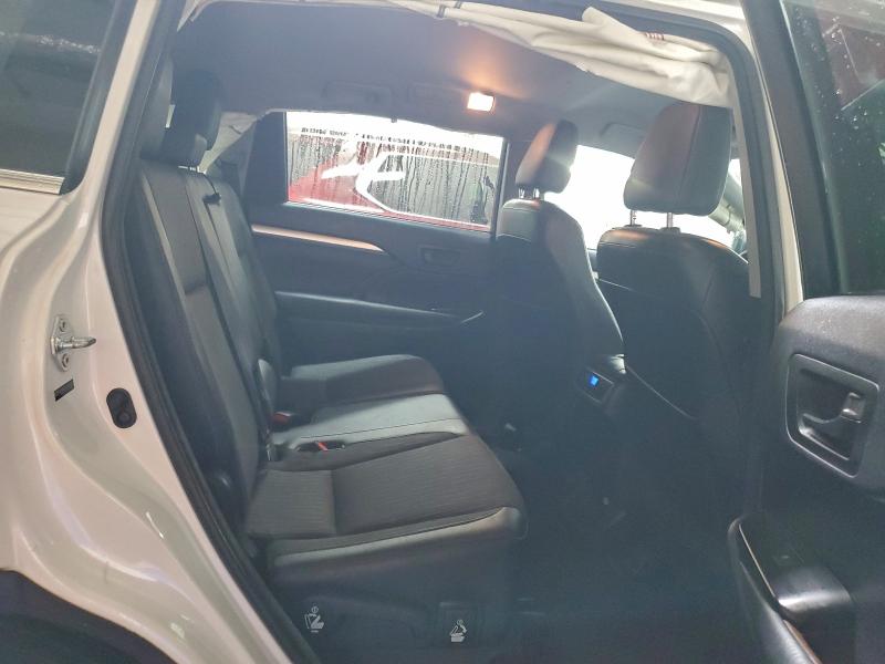 Photo 10 from auction – 2014 TOYOTA HIGHLANDER with VIN 5TDZKRFH0ES006792
