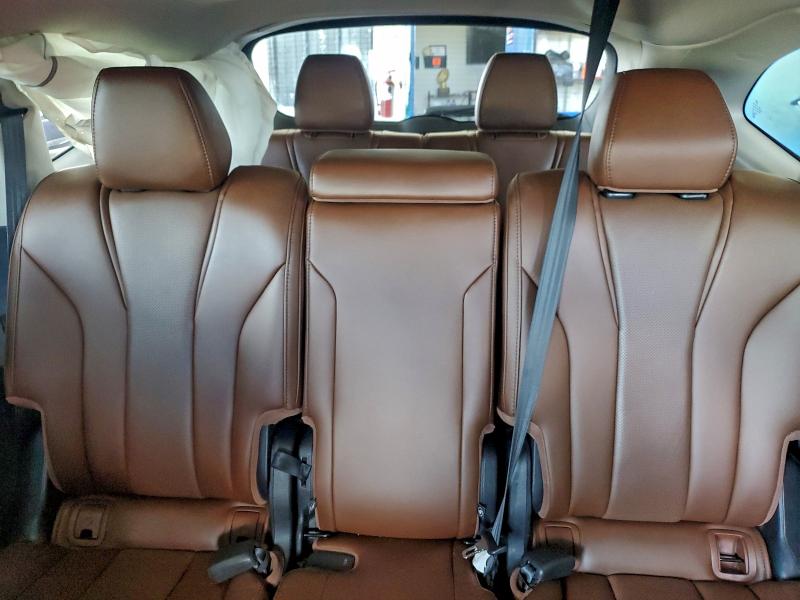 Photo 10 from auction – 2023 ACURA MDX with VIN 5J8YE1H41PL044195
