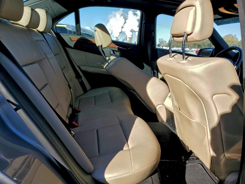 صورة رقم 10 من المزاد - 2012 MERCEDES-BENZ E 350 مع VIN WDDHF5KB2CA640258